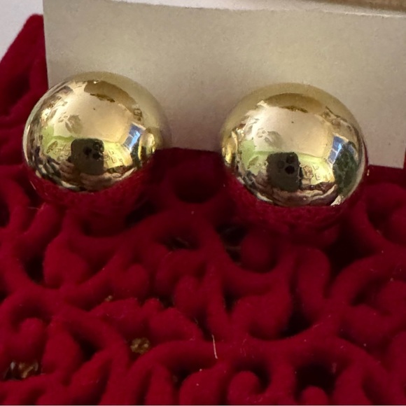 ⚜️3 for $30⚜️ Vintage Double Sided Gold Tone Ball Stud Earrings - Picture 10 of 12